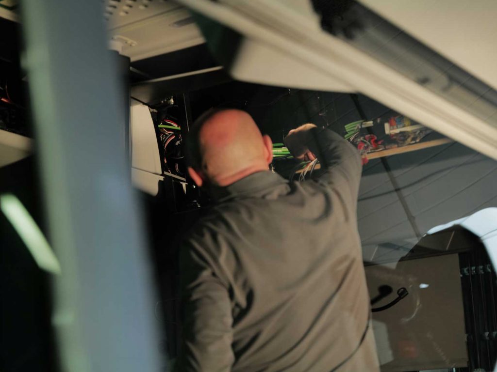 Derovis_Über-uns_Systemintegrator_CCTV-Montage_1500x1125px